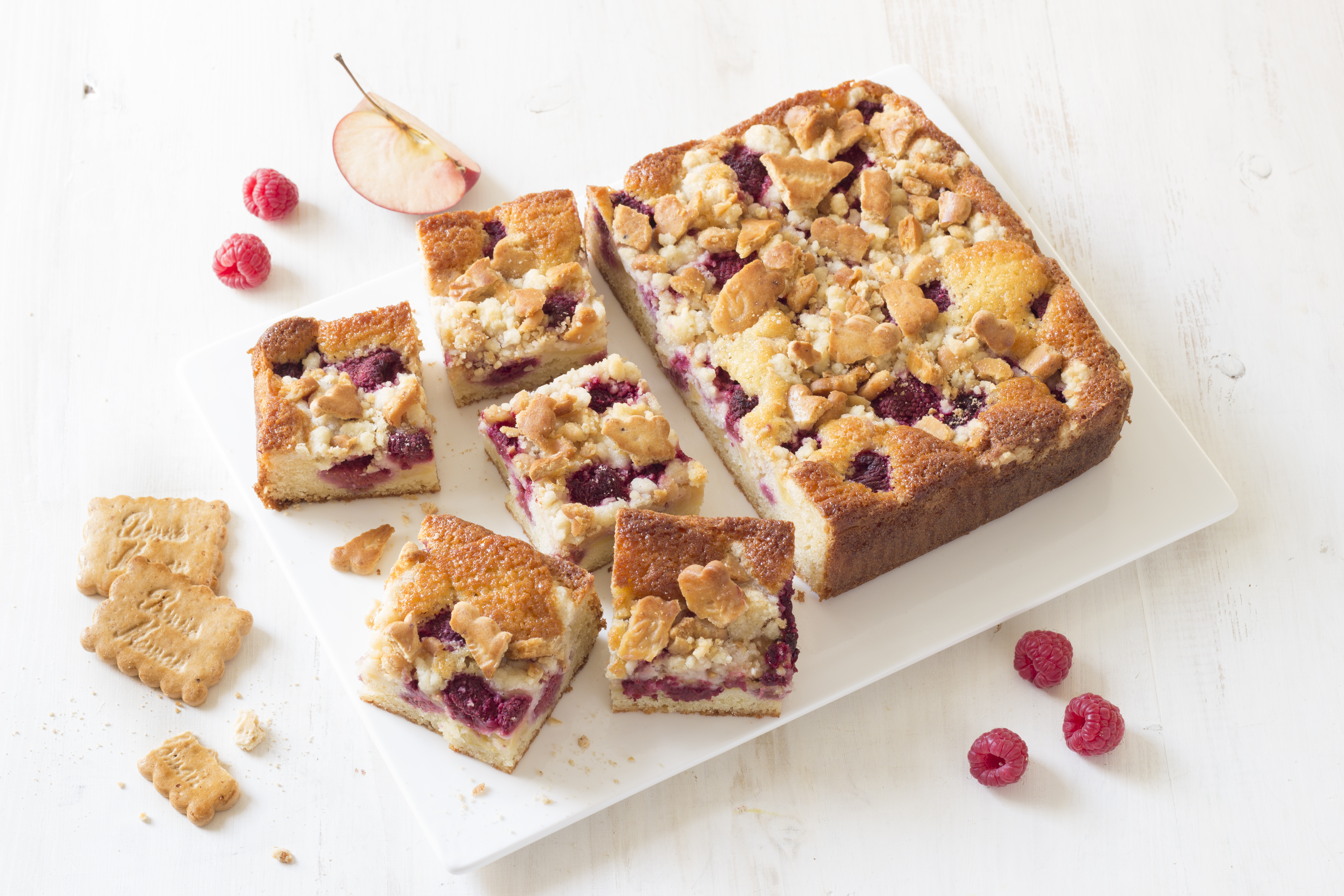 Mon Crumble Cake Pommes Et Framboises Bonne Maman