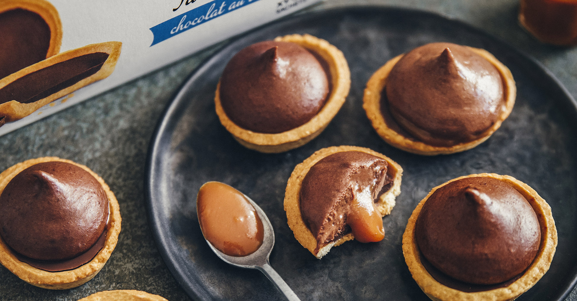 Recette De Tartelettes Au Chocolat Au Lait Cœur Coulant Caramel Beurre ...