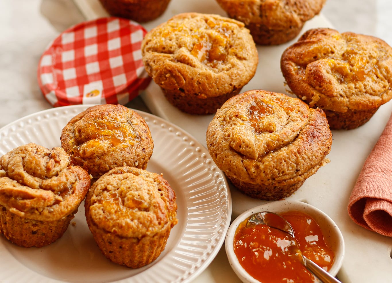 Brioche Muffins mit Mango-Pfirsich-Konfitüre - Bonne Maman